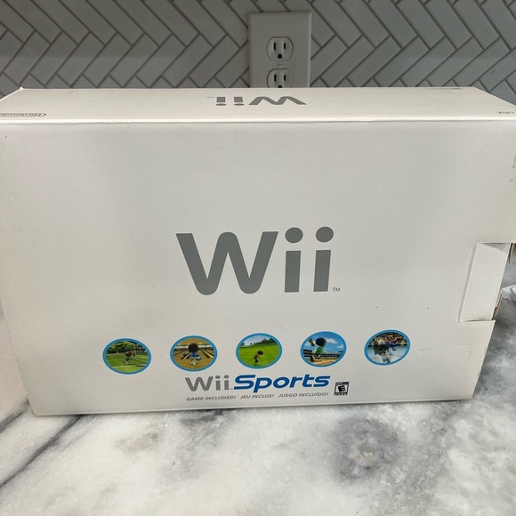 Nintendo Wii Wii Video Game Console Bundle Complete In Box - Picture 1 of 9